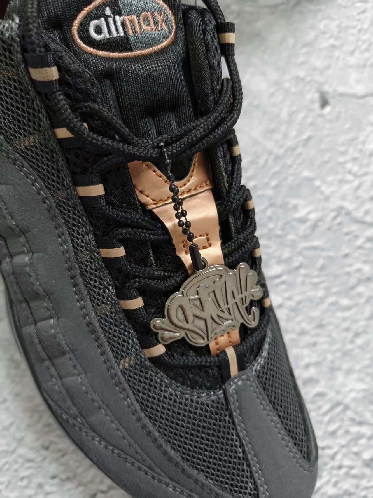 Nike Sneakers 528528