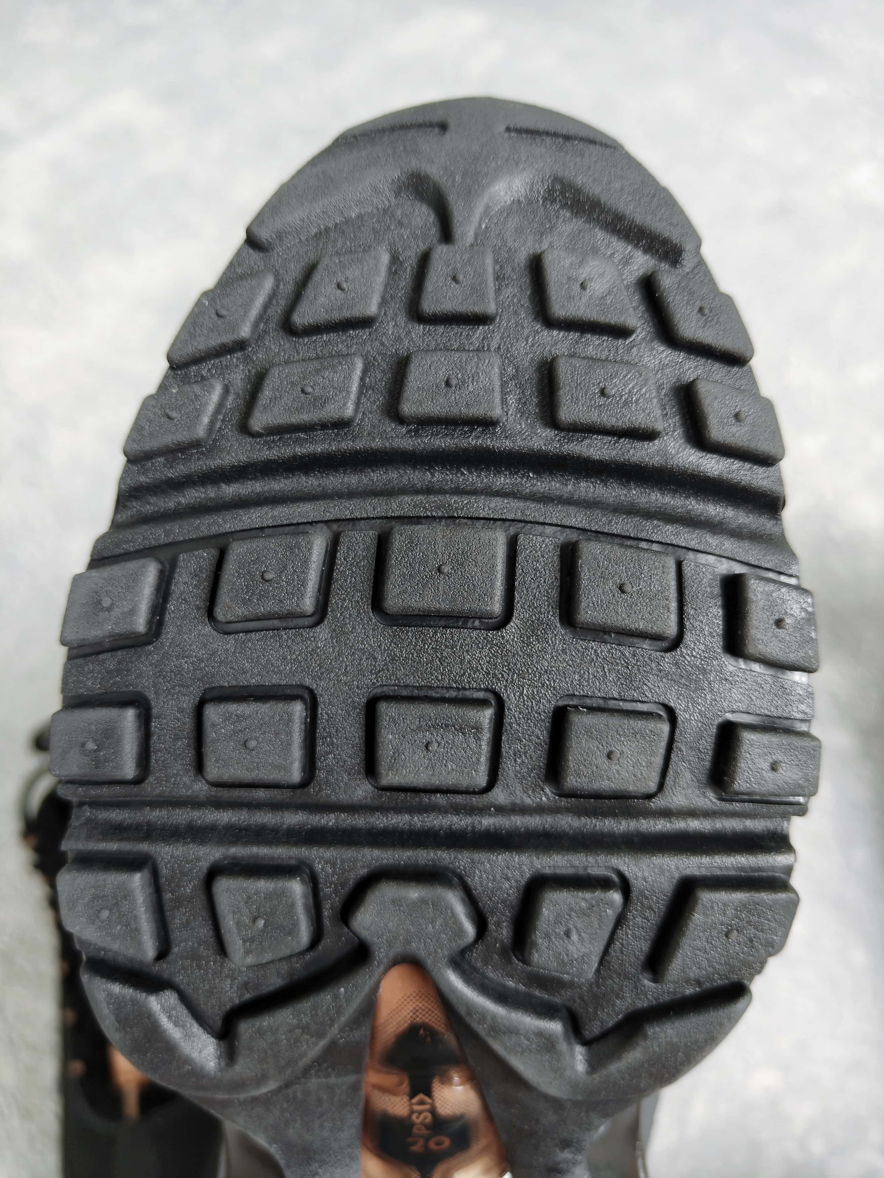 Nike Sneakers 528528