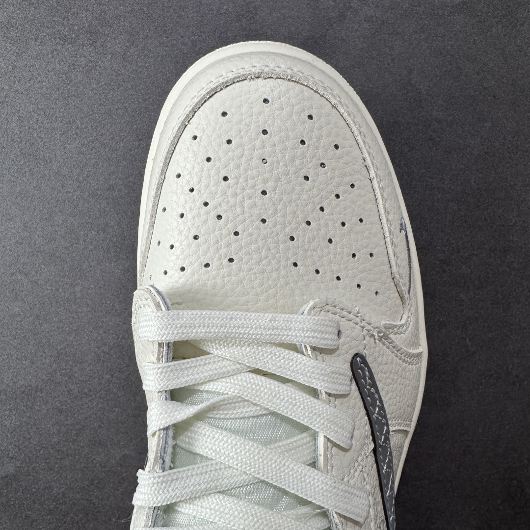 Jordan Sneakers SH528241