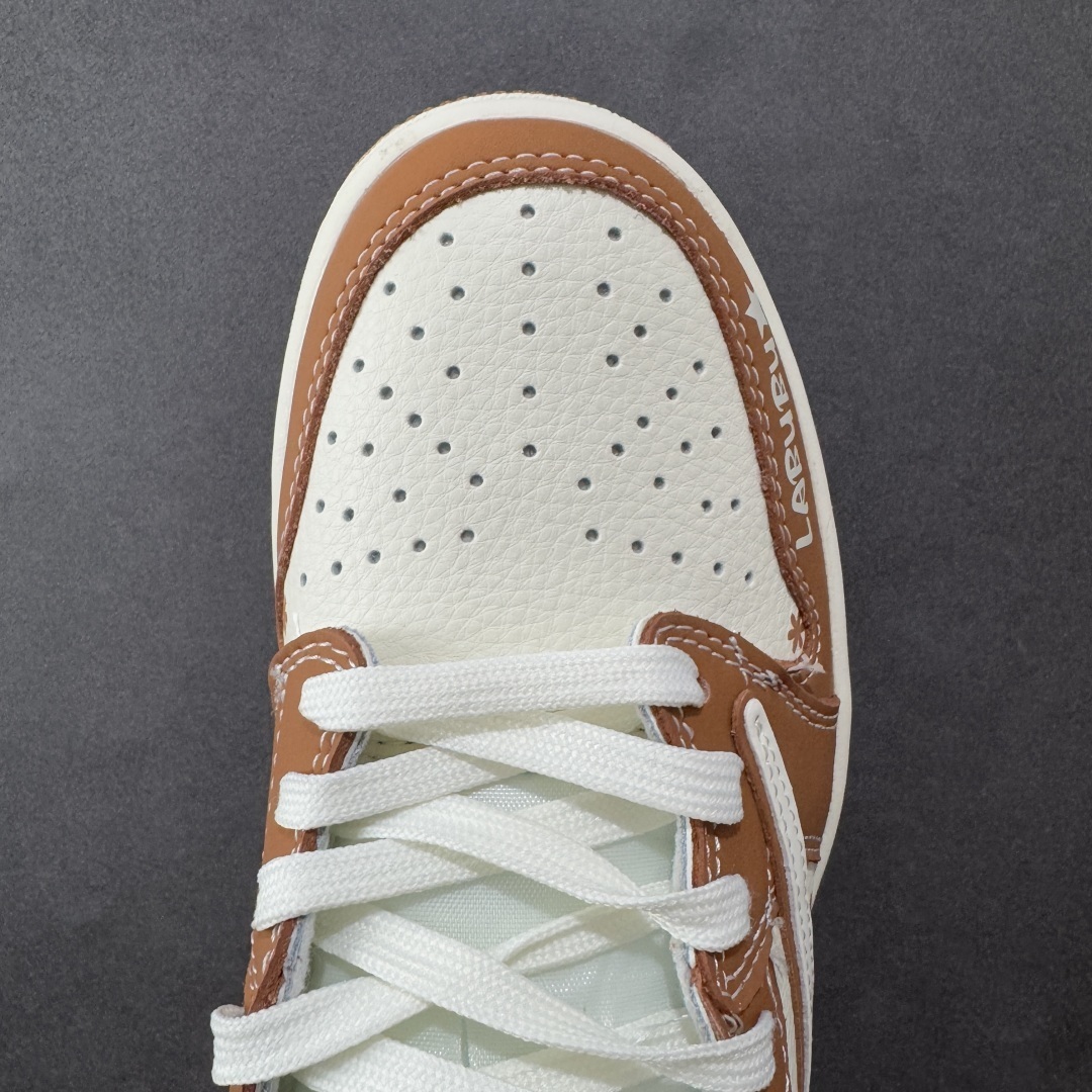 Jordan Sneakers SH528243