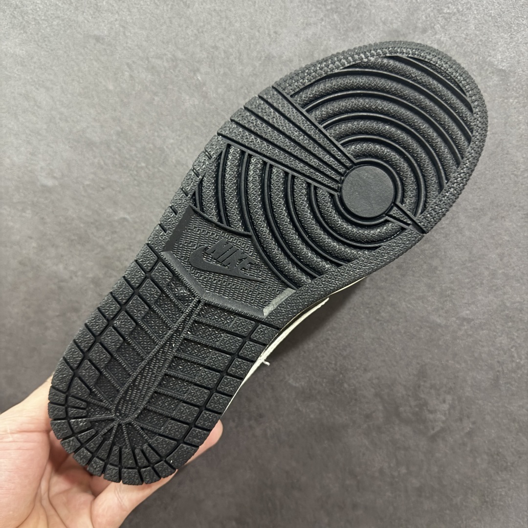 Jordan Sneakers SH528245