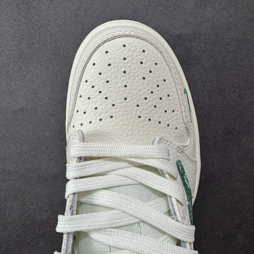 Jordan Sneakers SH528246