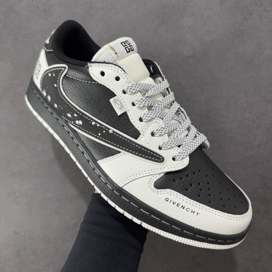 Jordan Sneakers SH528229