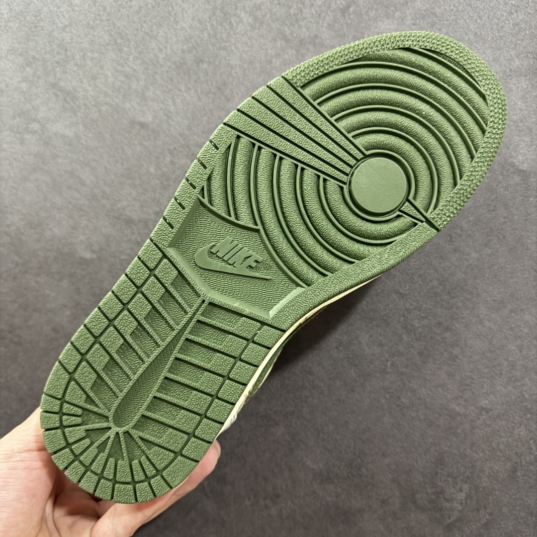 Jordan Sneakers SH528235