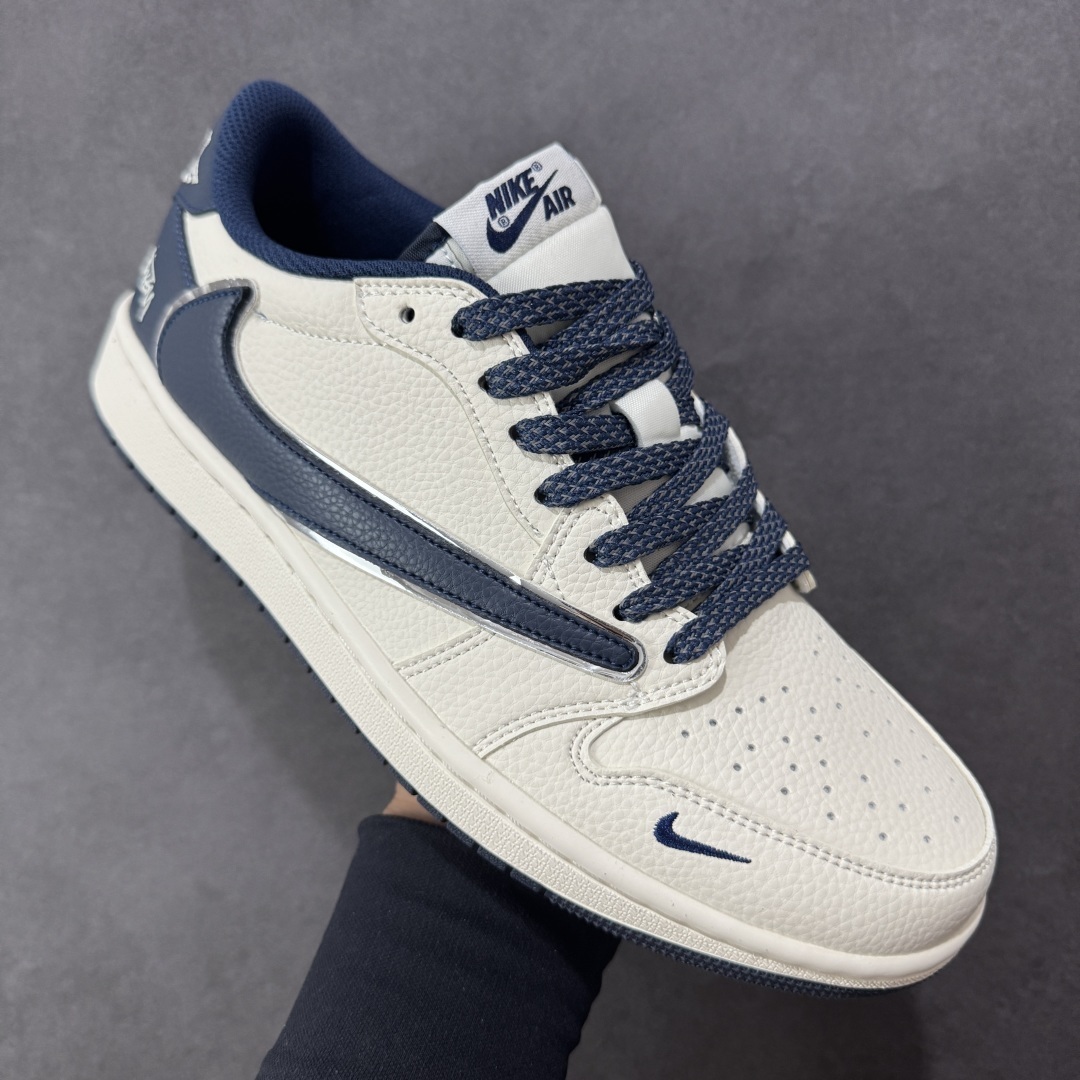 Jordan Sneakers SH528225