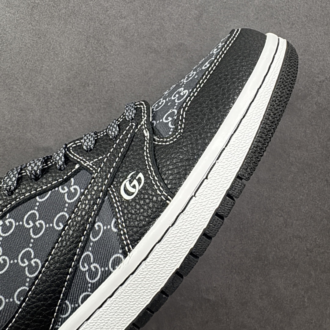 Jordan Sneakers SH528233