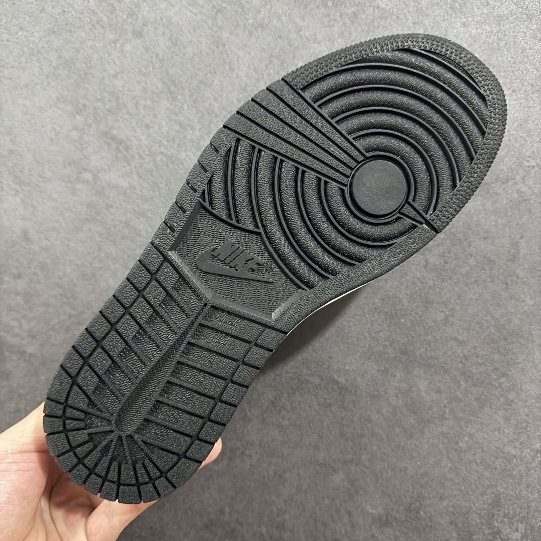 Jordan Sneakers SH528233