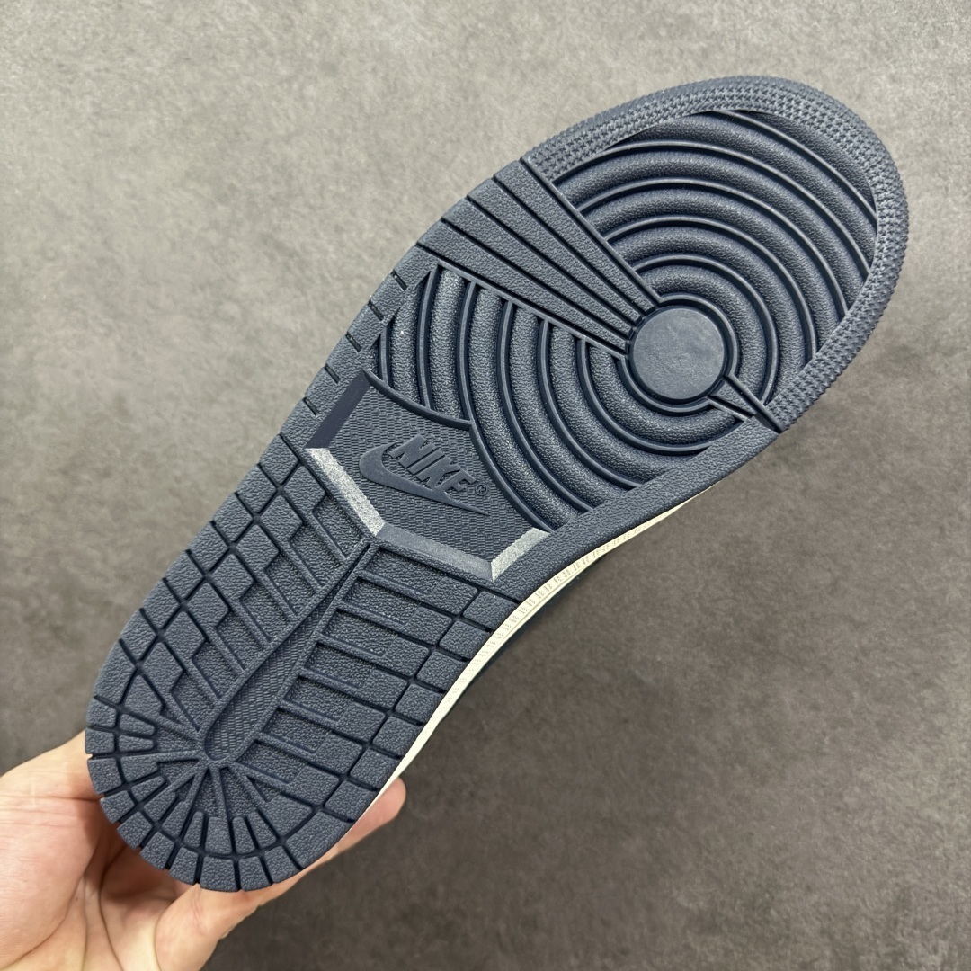 Jordan Sneakers SH528225