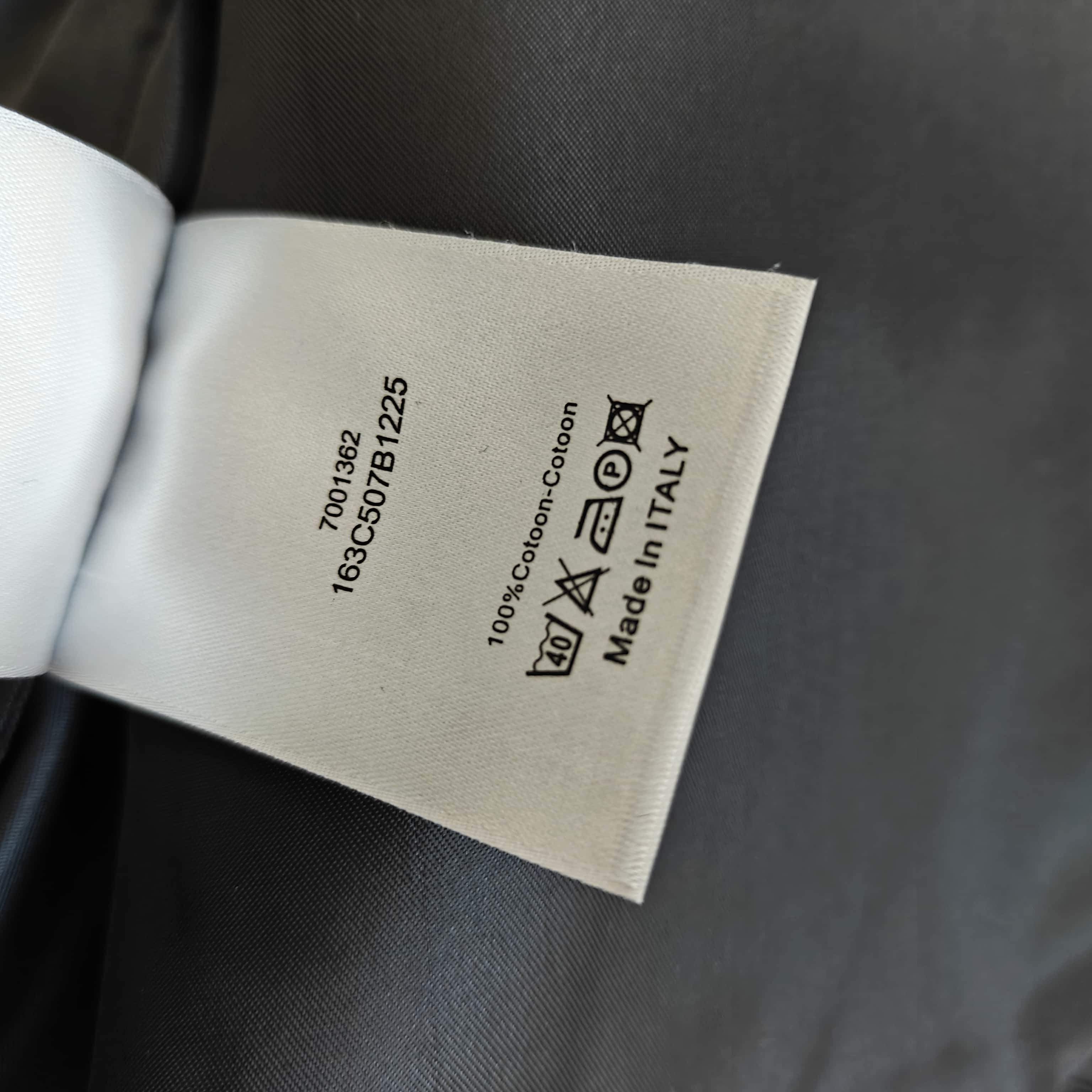 黑色小标棒球服夹克外套 - 滴 528836（ZN）