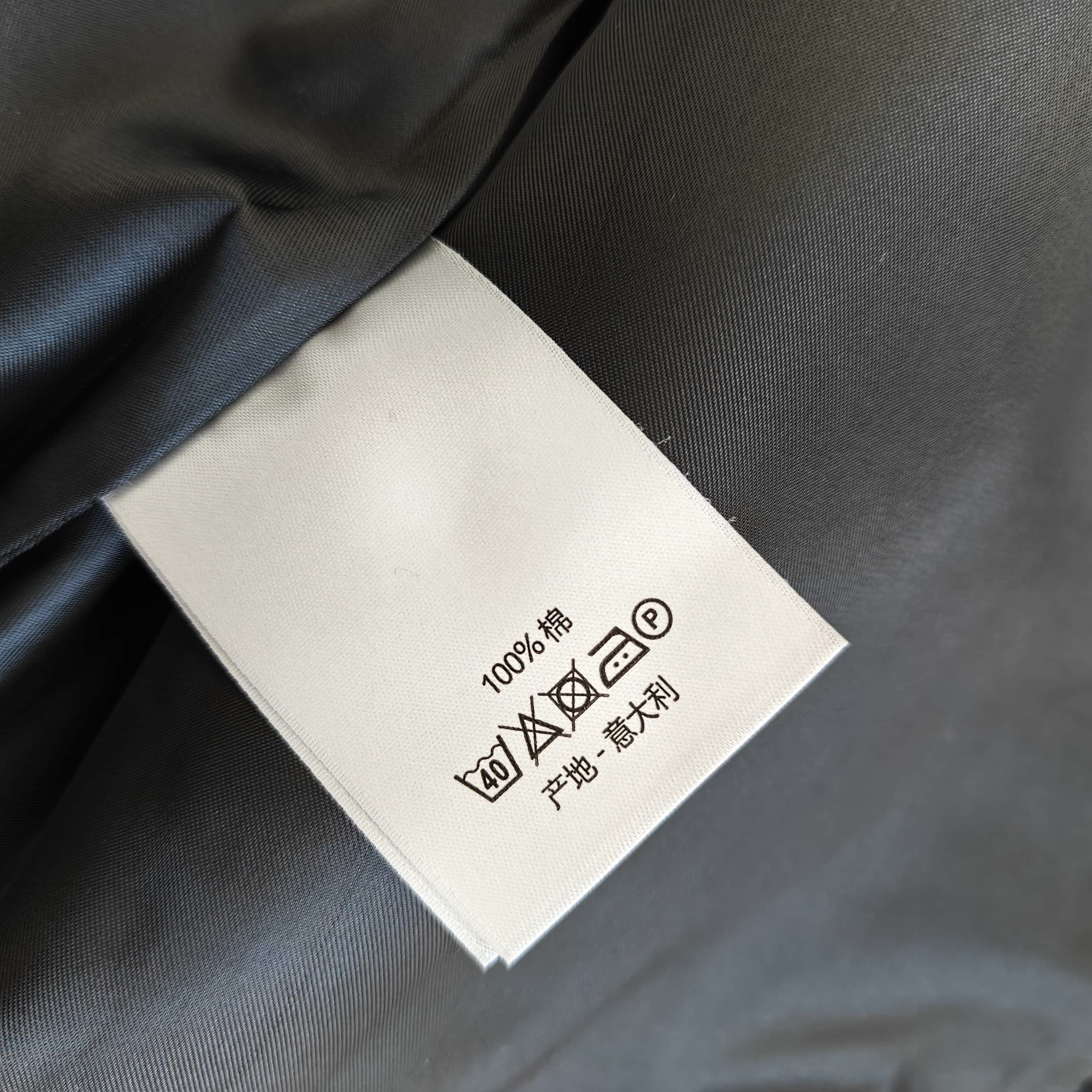 黑色小标棒球服夹克外套 - 滴 528836（ZN）