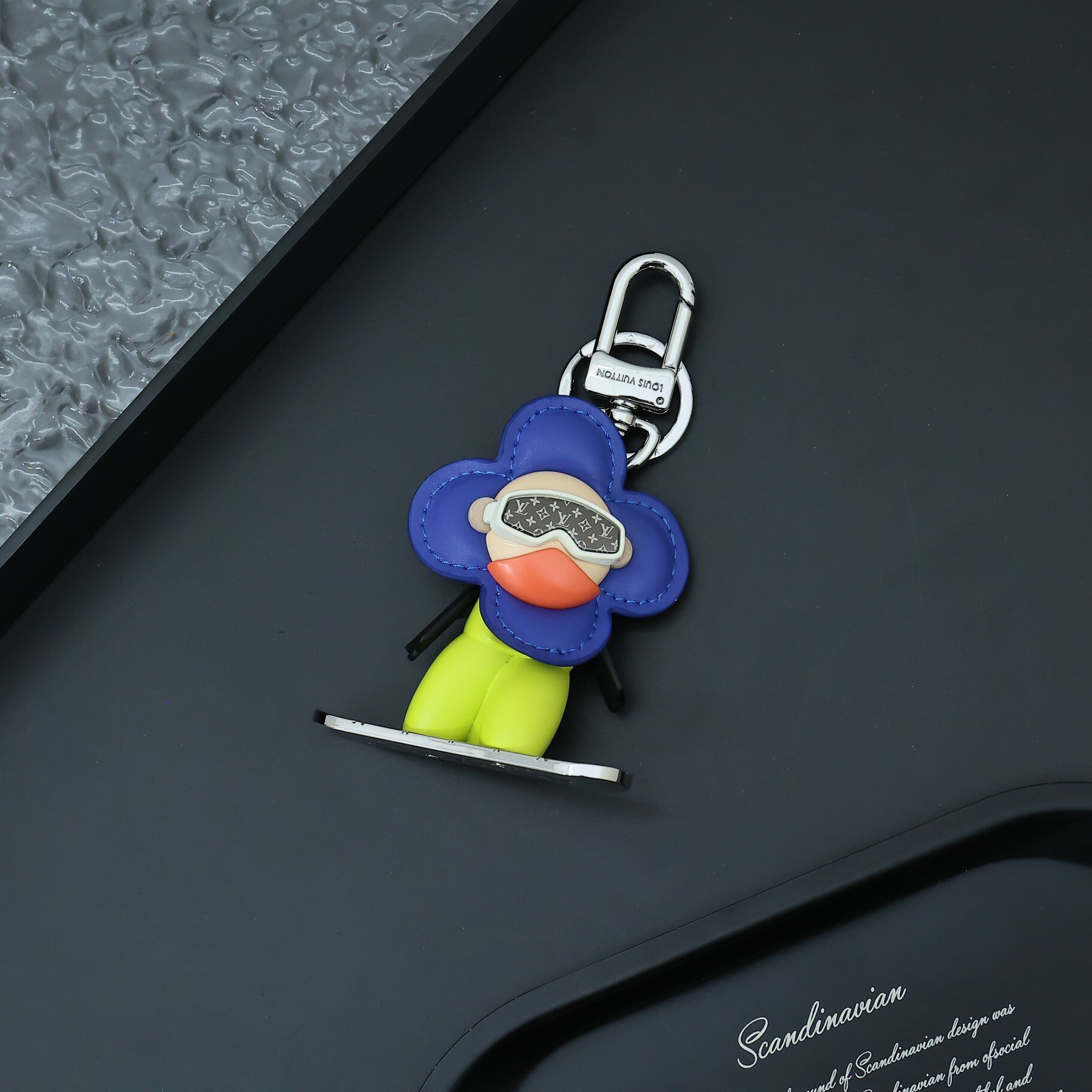 Louis Vuitton Accessories KC828002