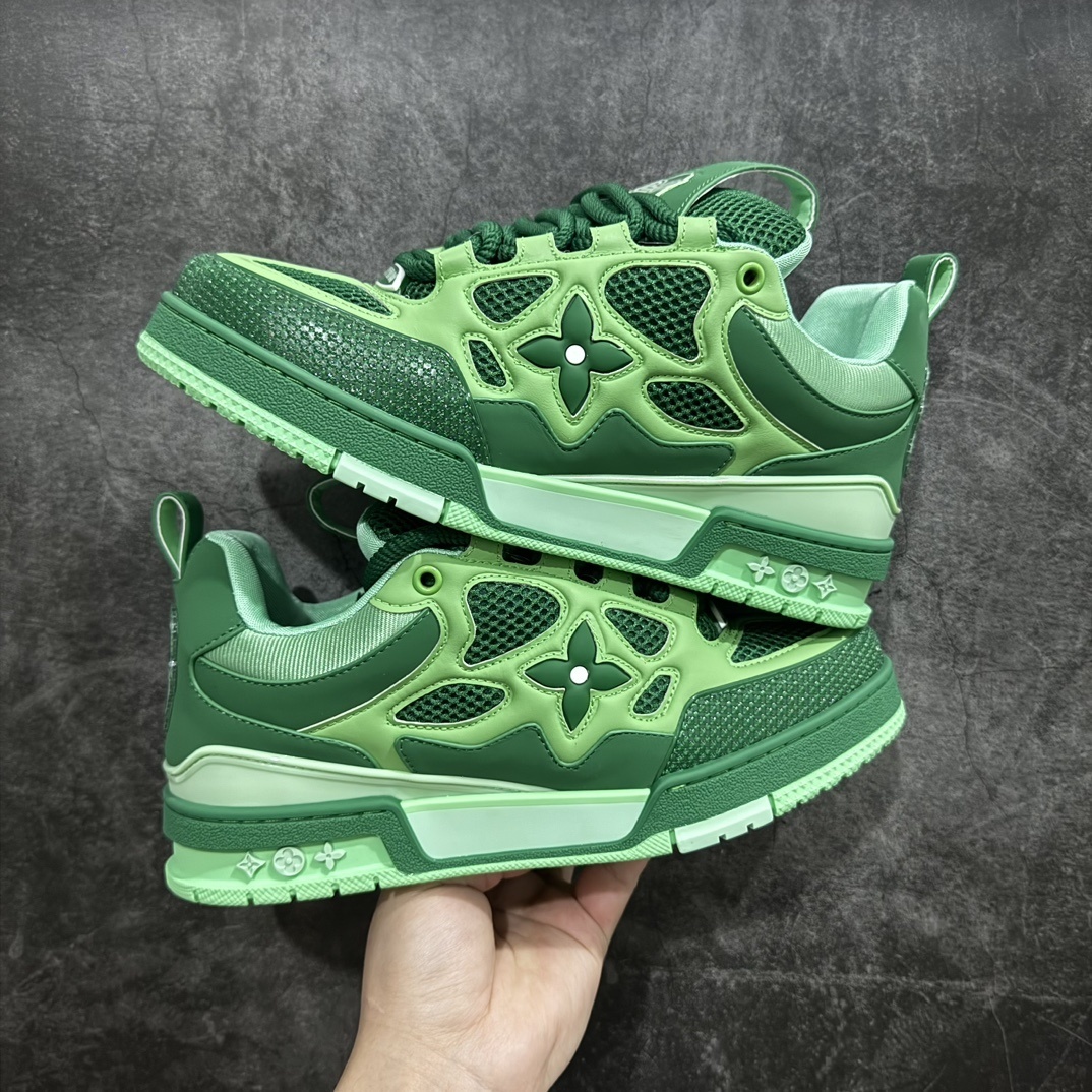 Louis Vuitton Sneakers SH528105