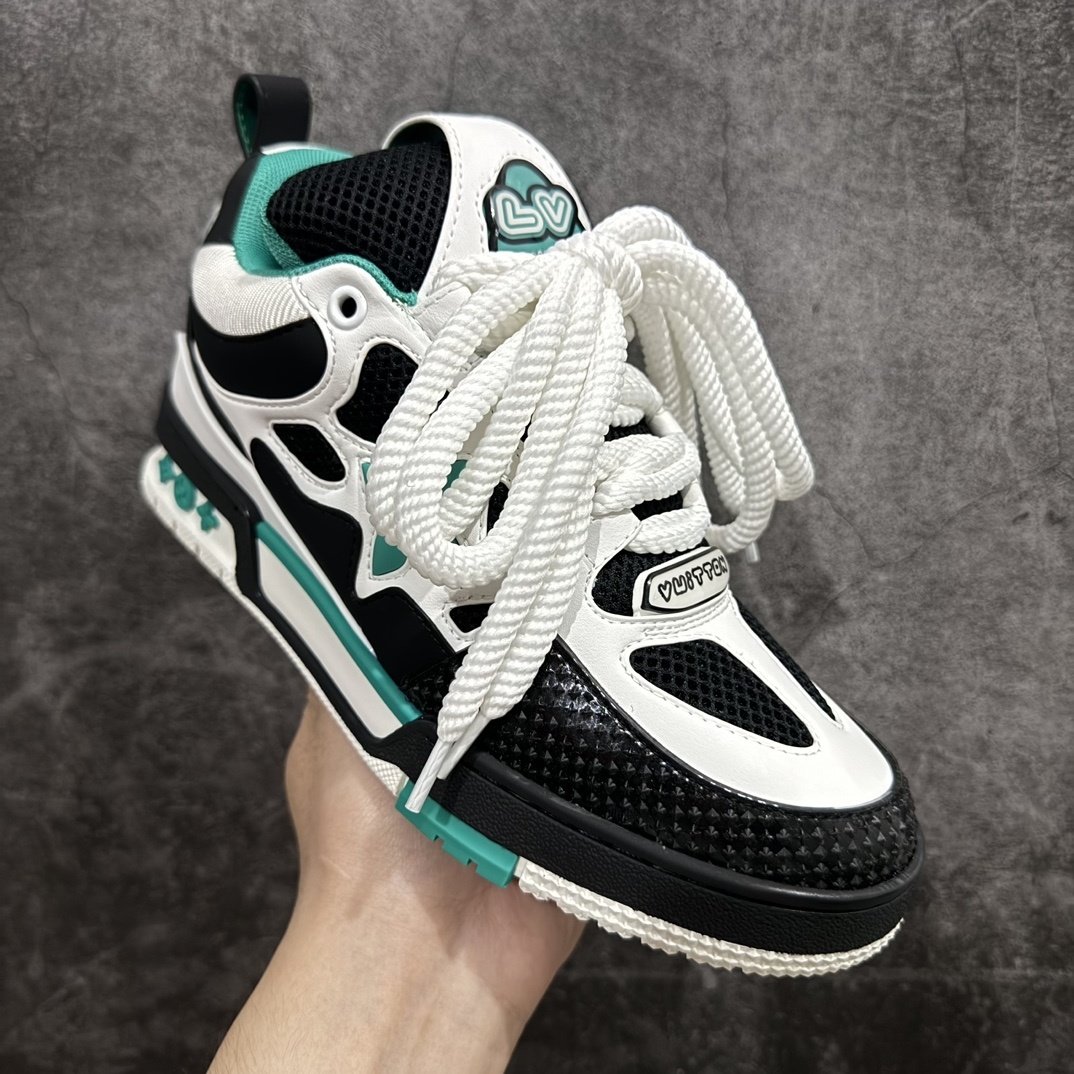 Louis Vuitton Sneakers SH528106