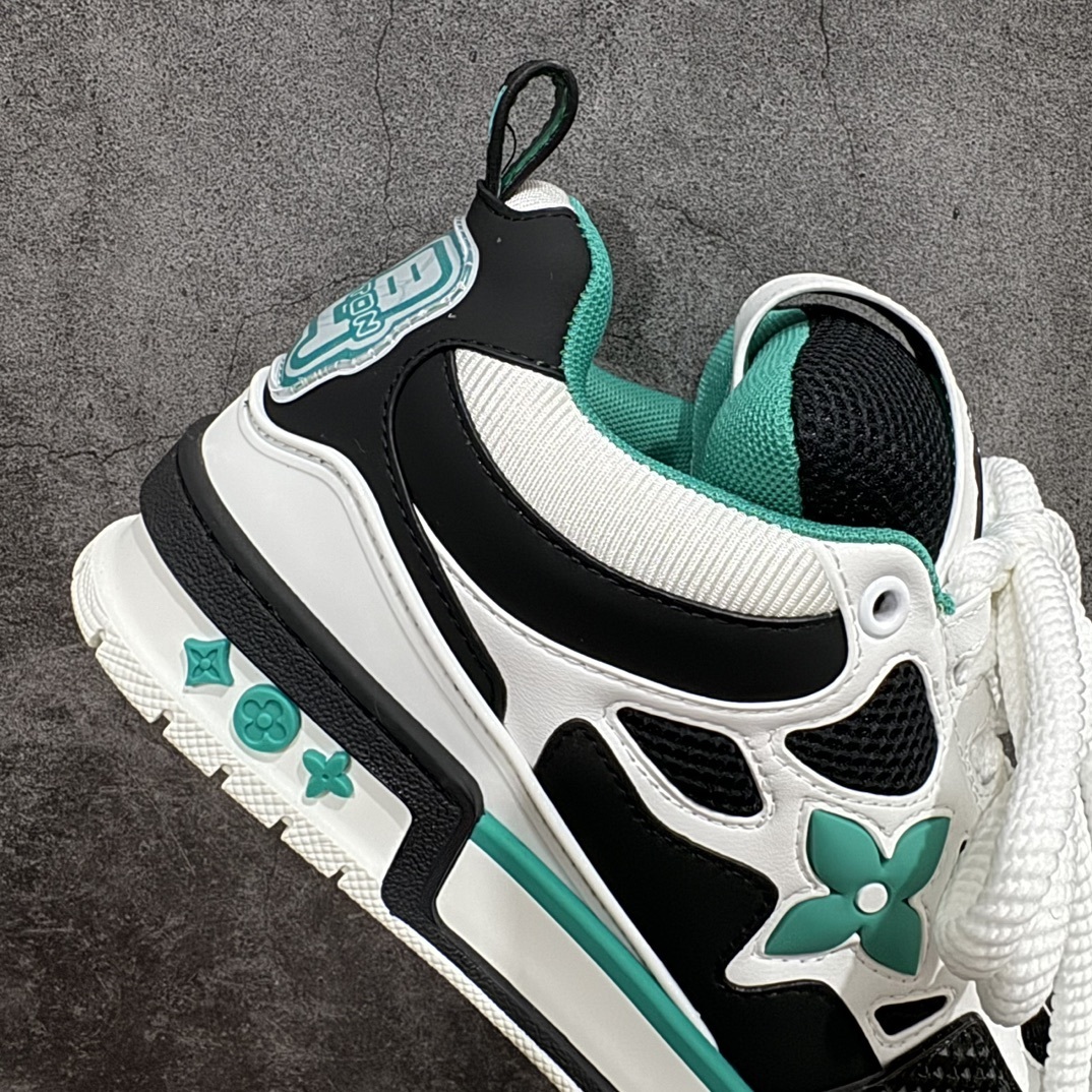 Louis Vuitton Sneakers SH528106