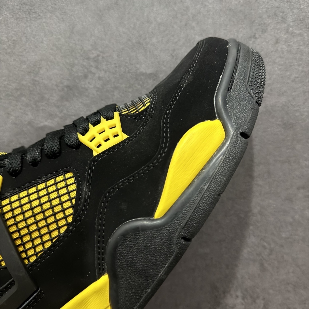 Jordan Sneakers SH528193