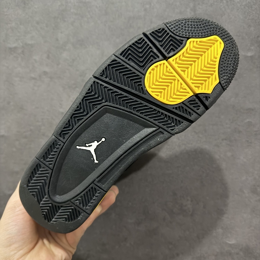 Jordan Sneakers SH528193