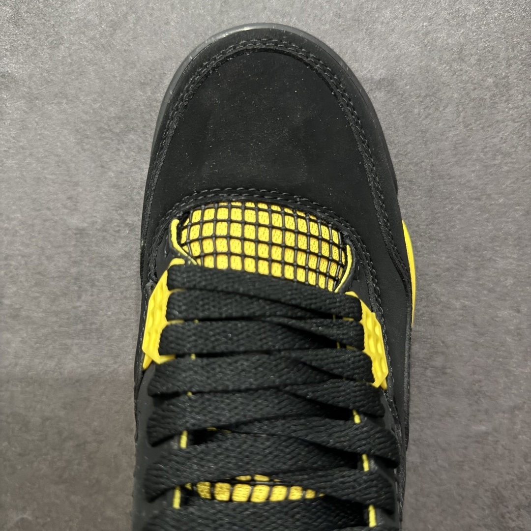 Jordan Sneakers SH528193