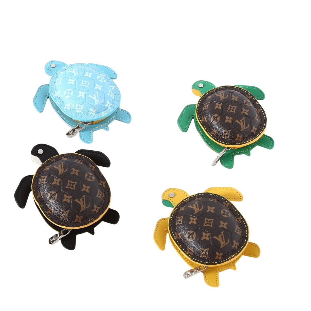 Louis Vuitton Accessories KC828014