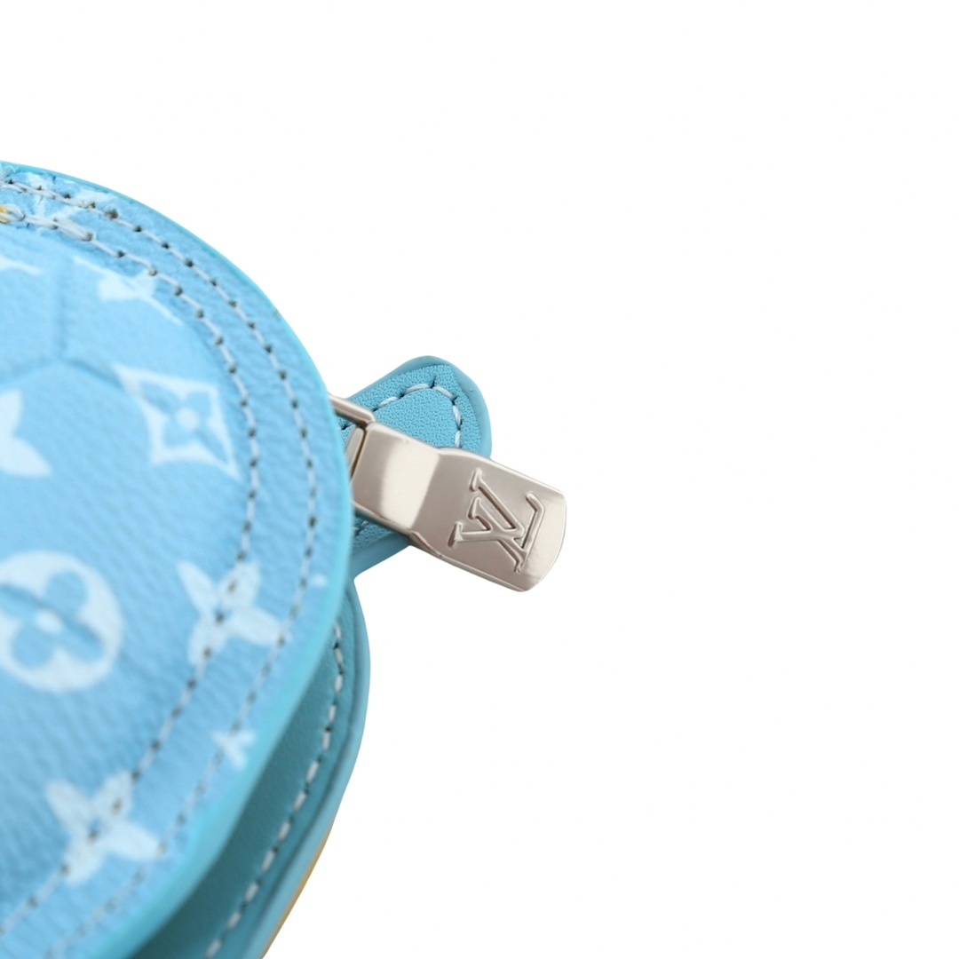 Louis Vuitton Accessories KC828014