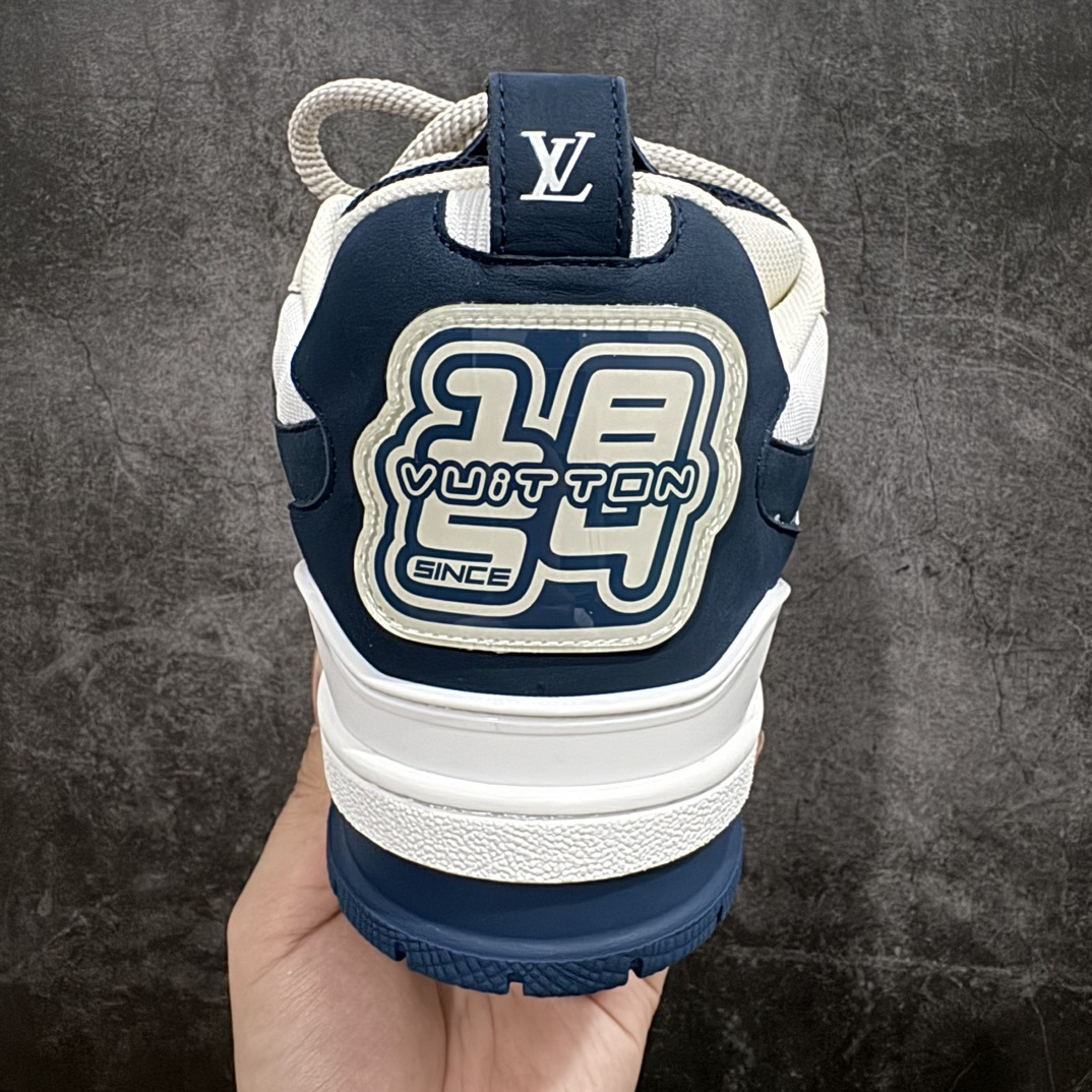 Louis Vuitton Sneakers SH528104
