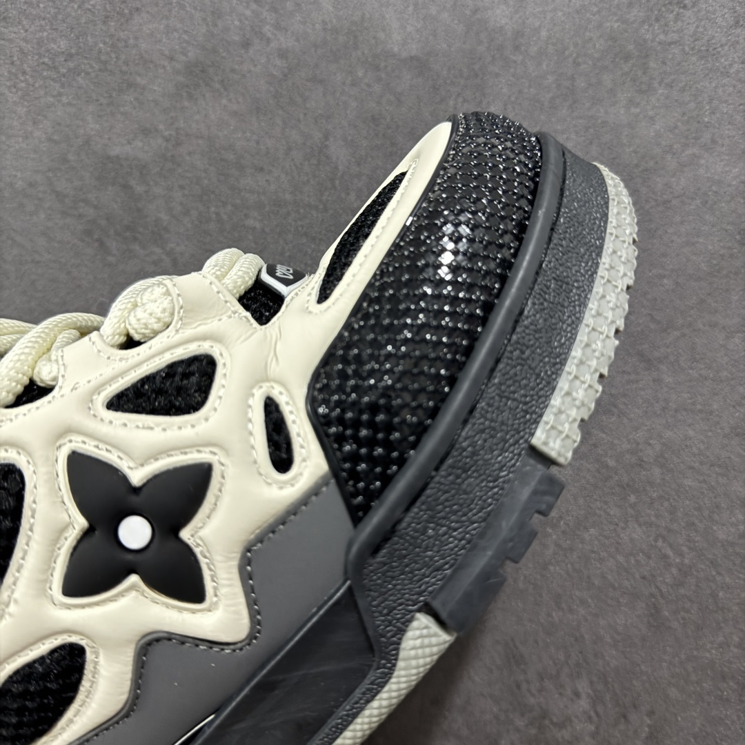 Louis Vuitton Sneakers SH528101