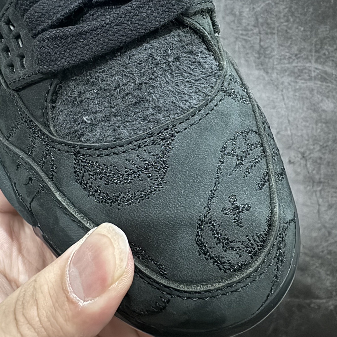 Jordan Sneakers SH528221