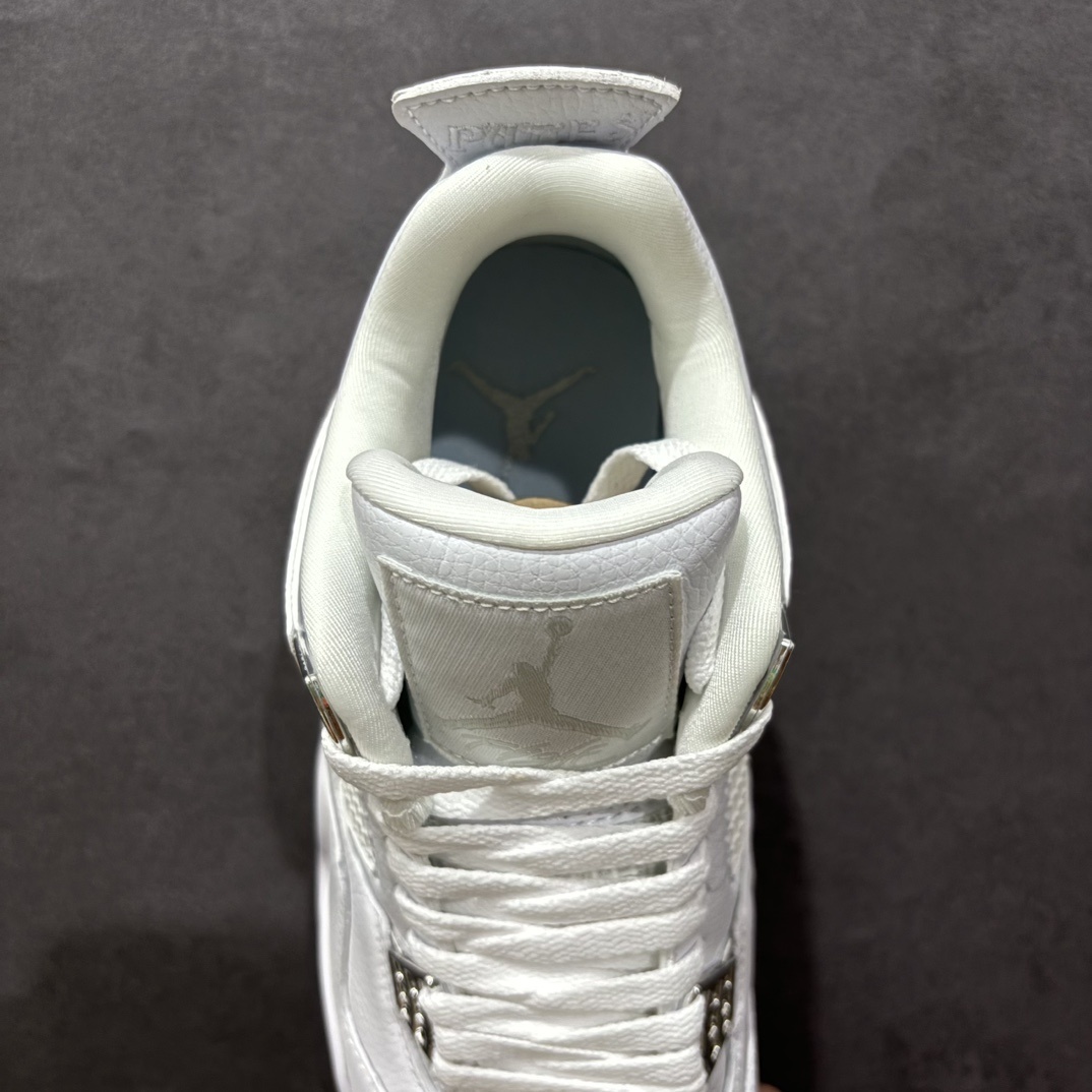 Jordan Sneakers SH528207