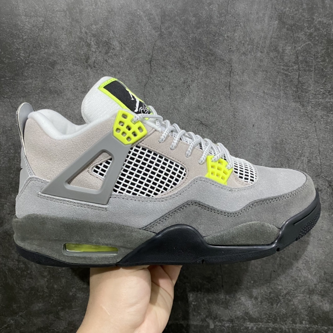 Jordan Sneakers SH528210