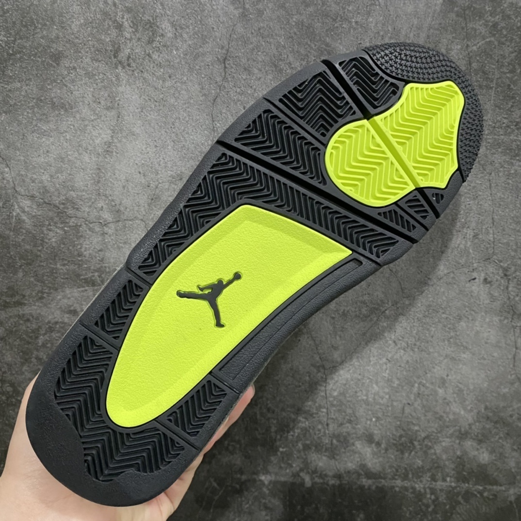 Jordan Sneakers SH528210