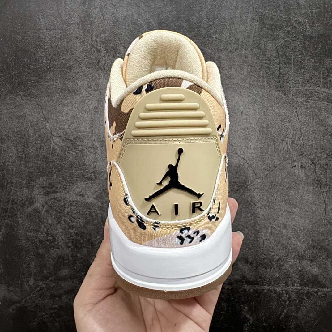 Jordan Sneakers SH528284