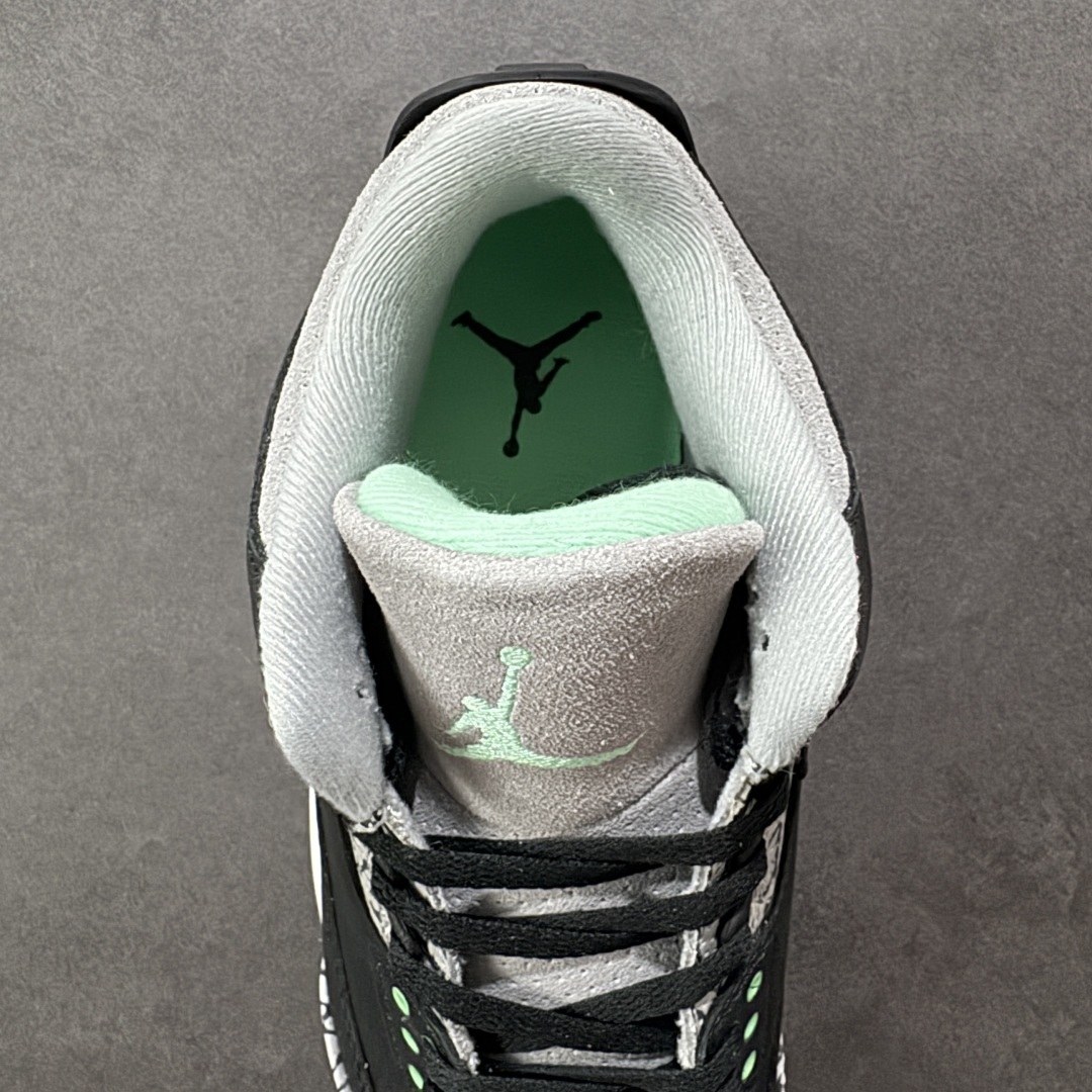 Jordan Sneakers SH528254