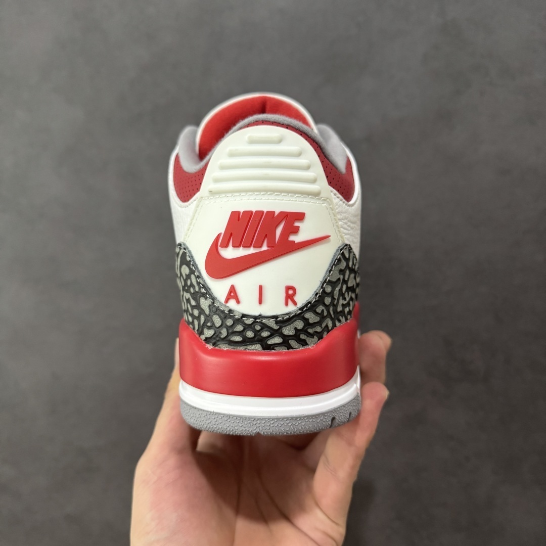 Jordan Sneakers SH528263