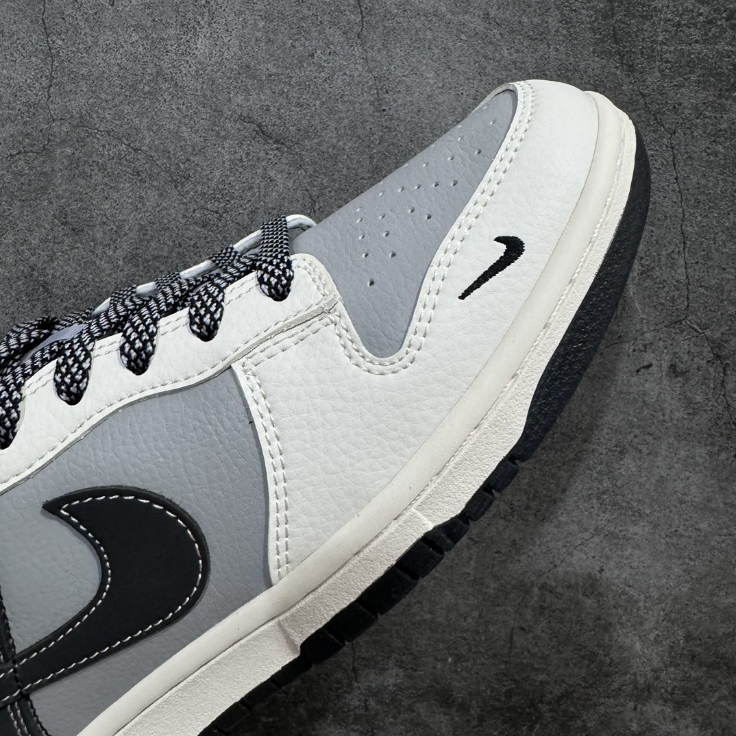 Nike Dunk Sneakers SH528384