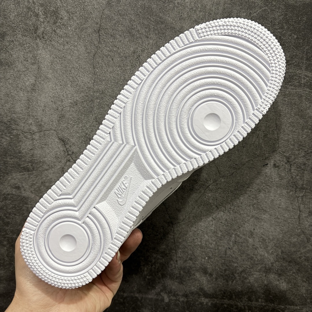 Nike Sneakers T538011