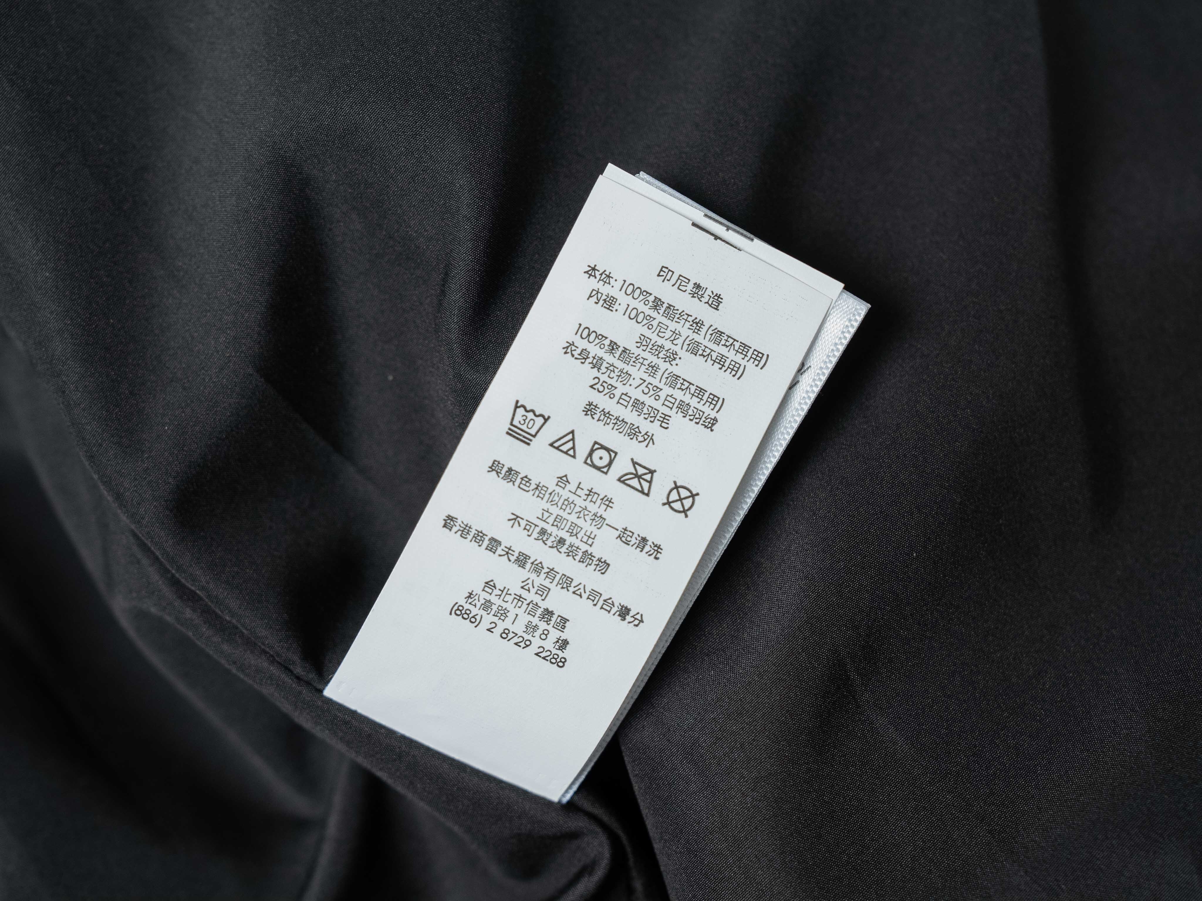 哑光面连帽羽绒服-拉 528015