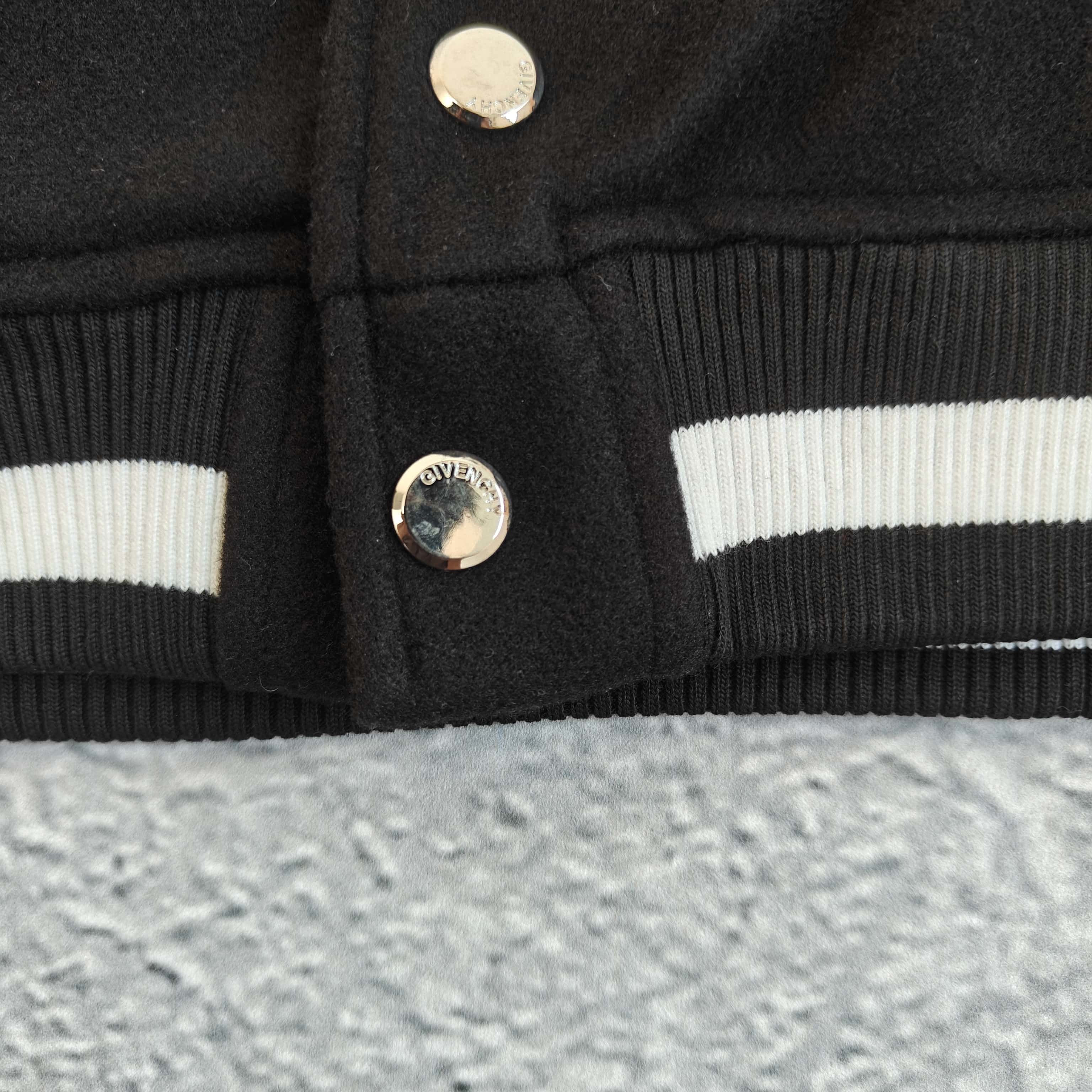 黑色拼接棒球服夹克外套 - 记 528837（ZN）