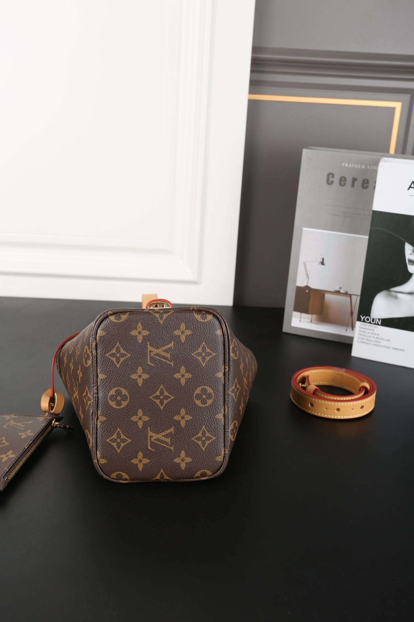 Louis Vuitton Bag BG868002