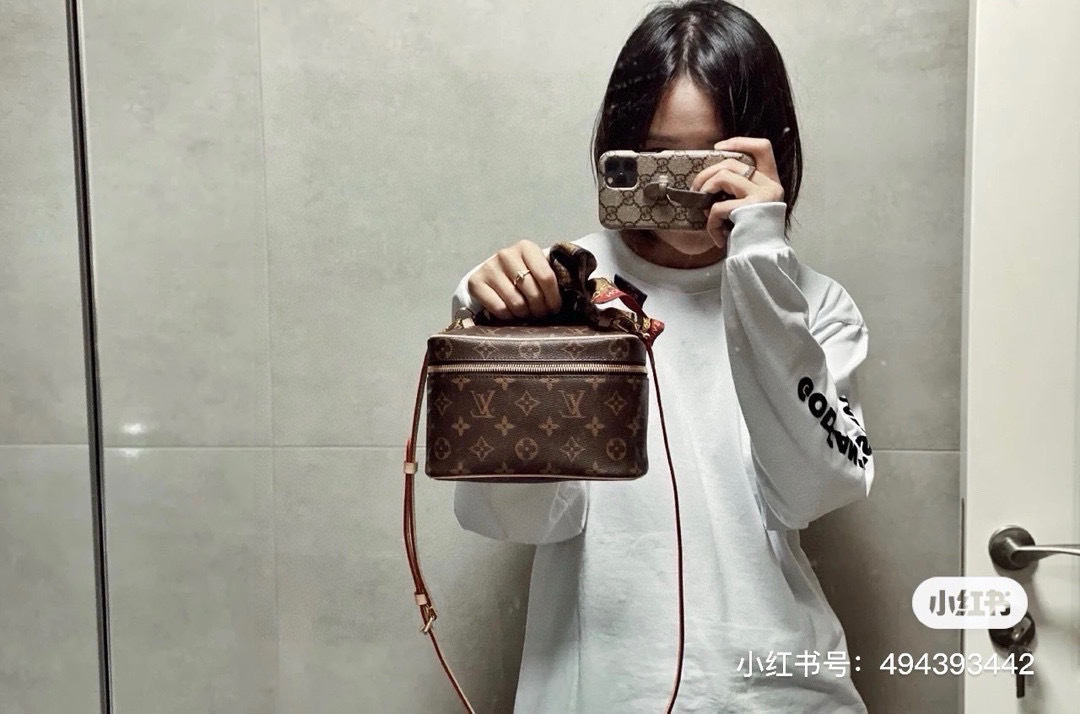 Louis Vuitton Bag BG868006