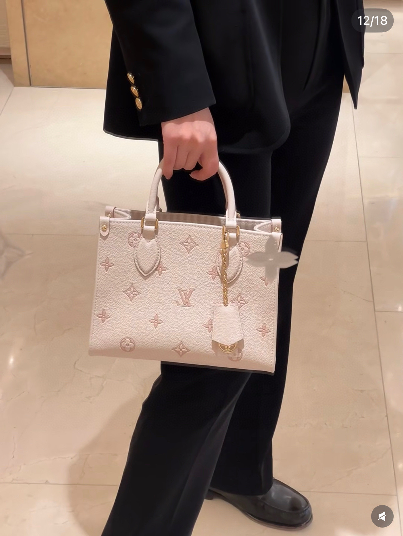 Louis Vuitton Bag BG868019