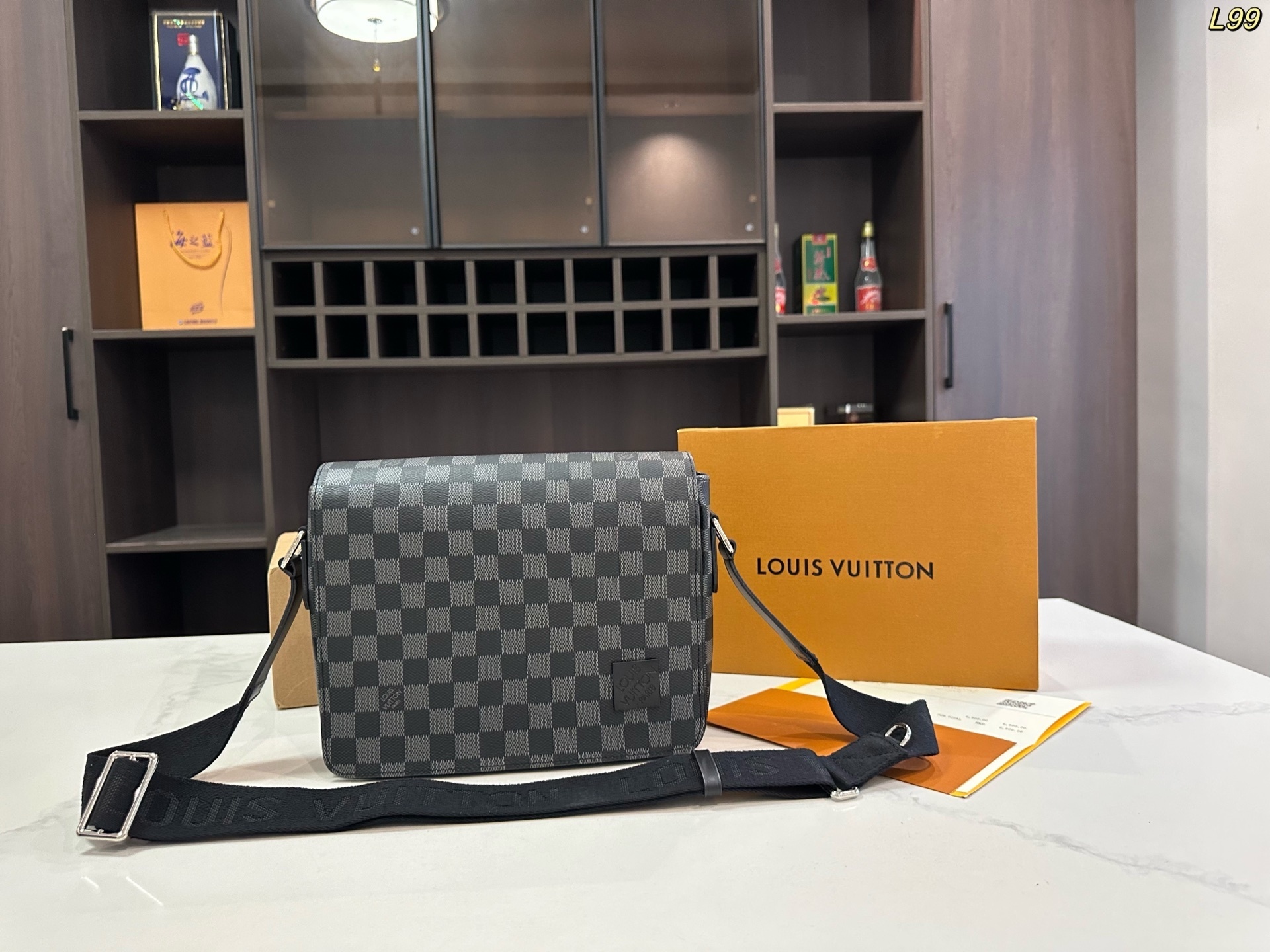 Louis Vuitton Bag BG868043