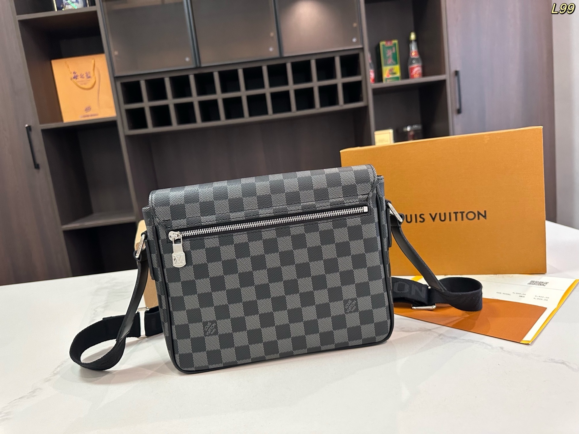 Louis Vuitton Bag BG868043