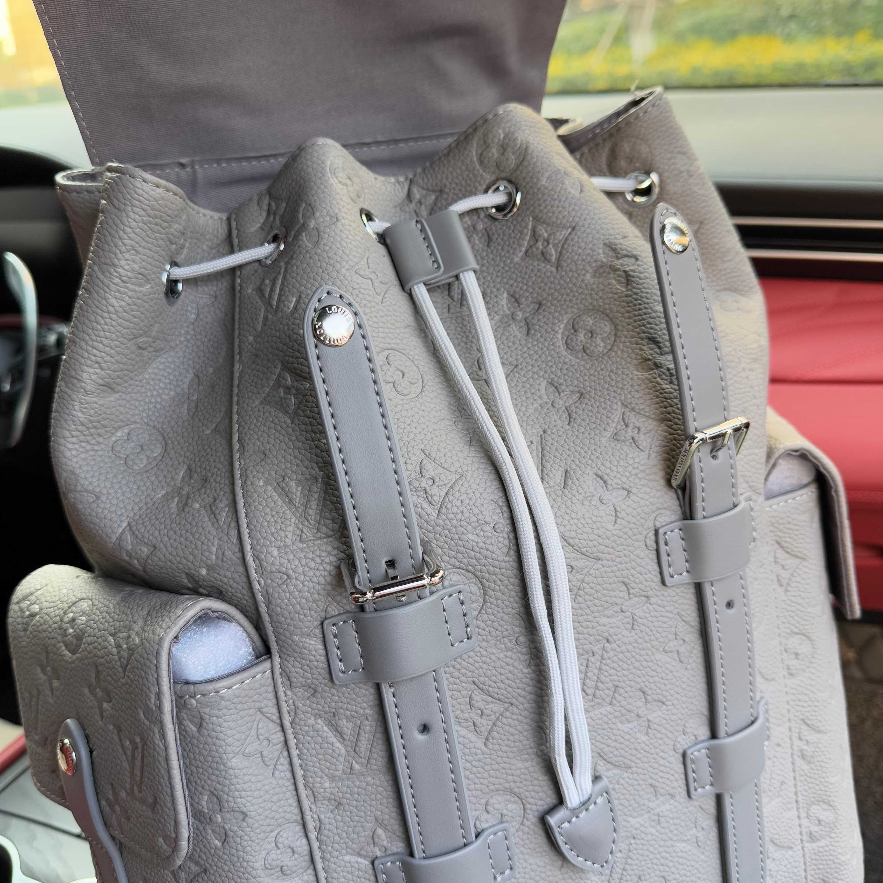 Louis Vuitton Bag BG868029